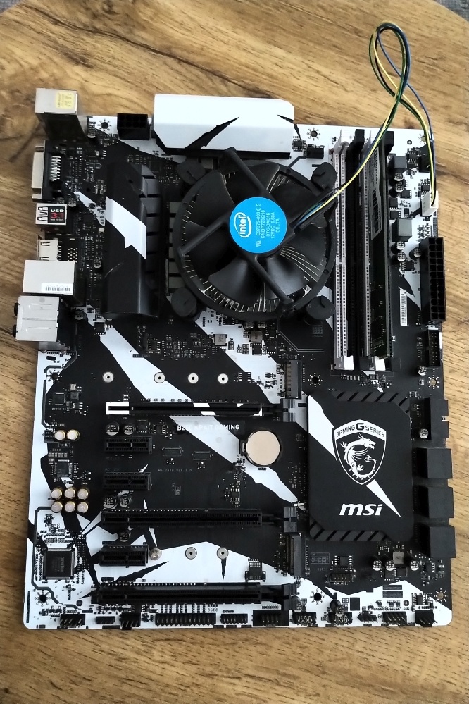 MSI B250 Krait GAMING doska s CPU a RAM