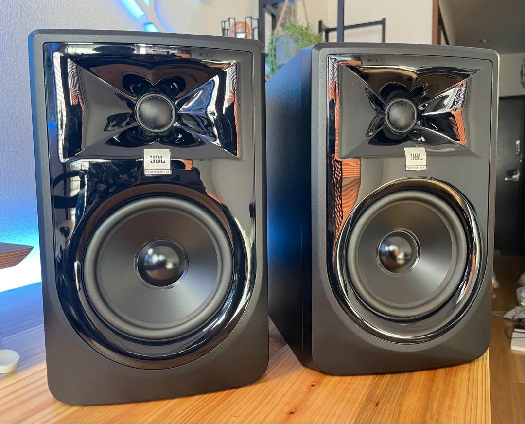 JBL LSR305P MKII - Štúdiové monitory