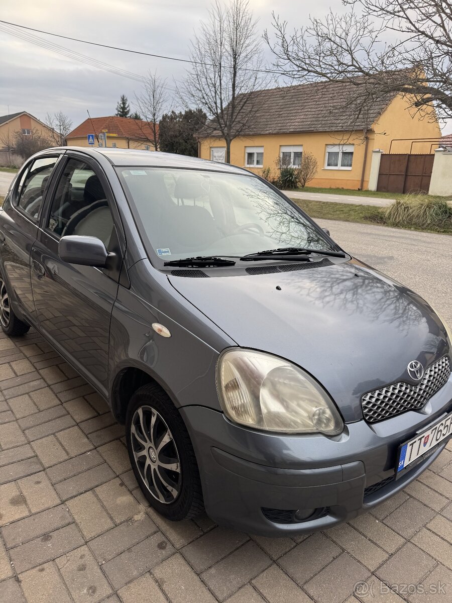 Toyota Yaris 1.0 VVT-i Dream