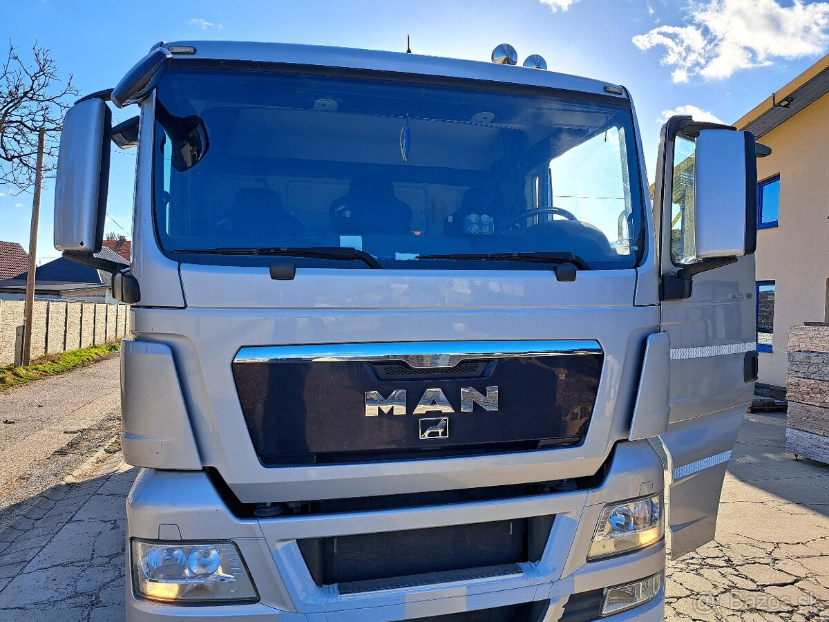 Man TGX26.400 s hydraulickou rukou