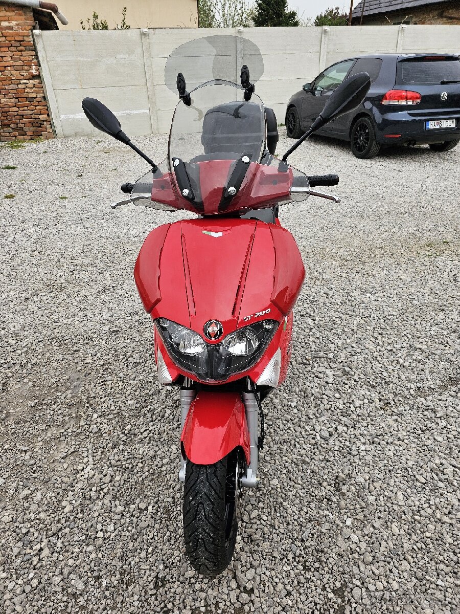 Gilera Runner ST 200