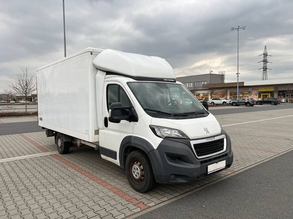 Peugeot Boxer 2.2 HDI 110kw hydraulická plošina