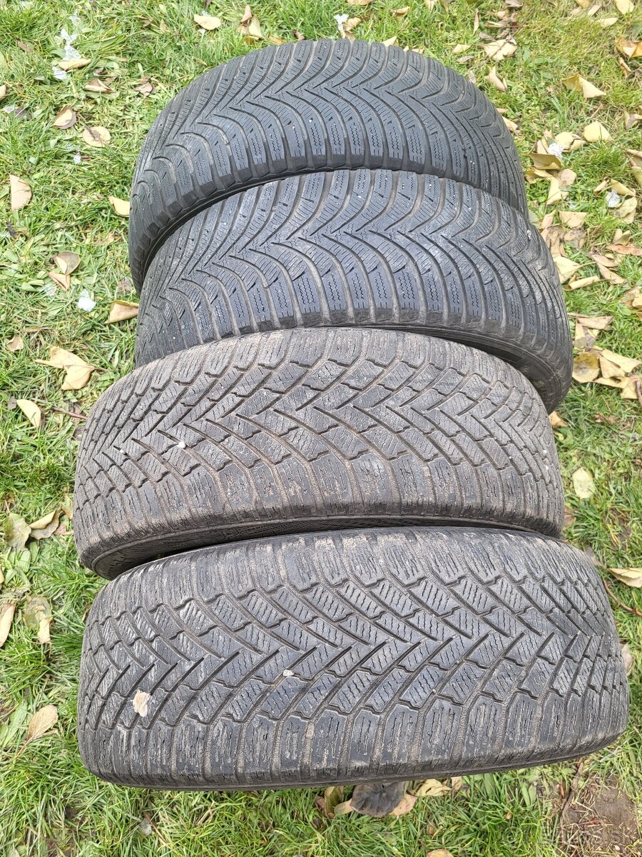 Zimne pneu 205/55  R16