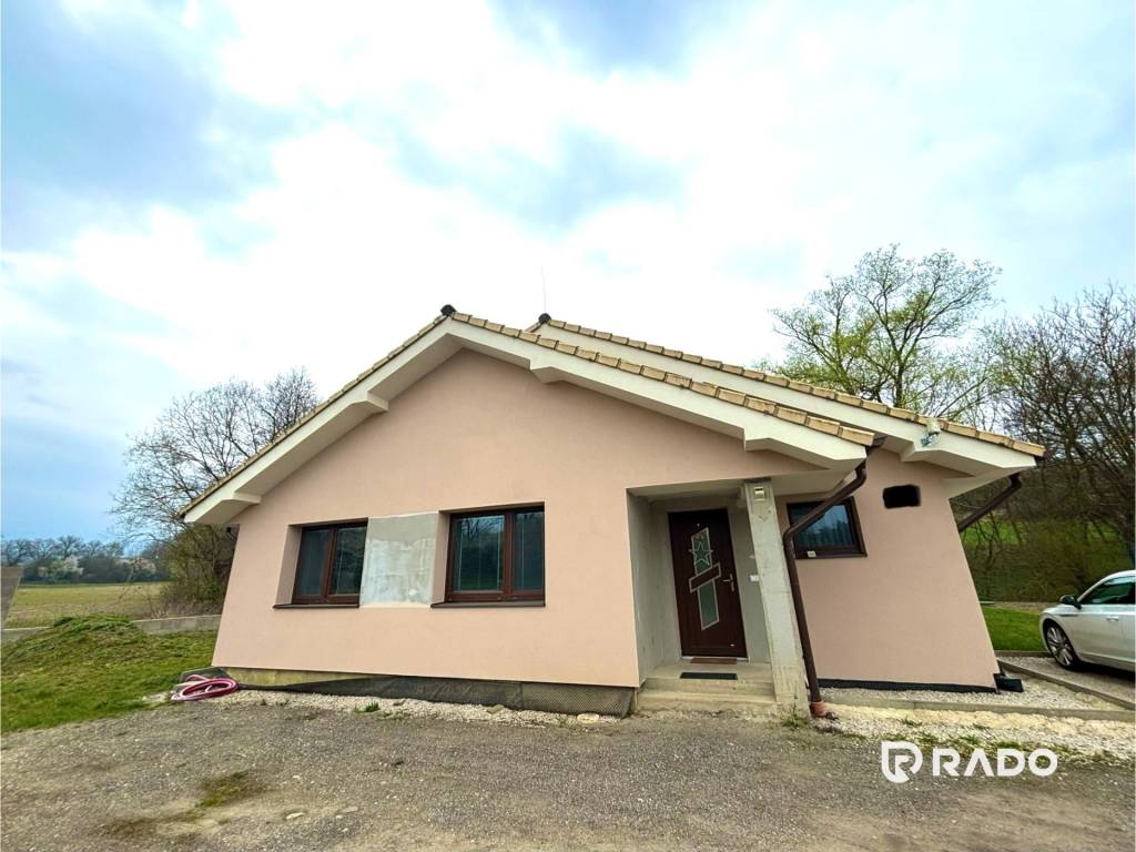 RADO I Na predaj 4 izb. bungalov, Trenčianske Stankovce