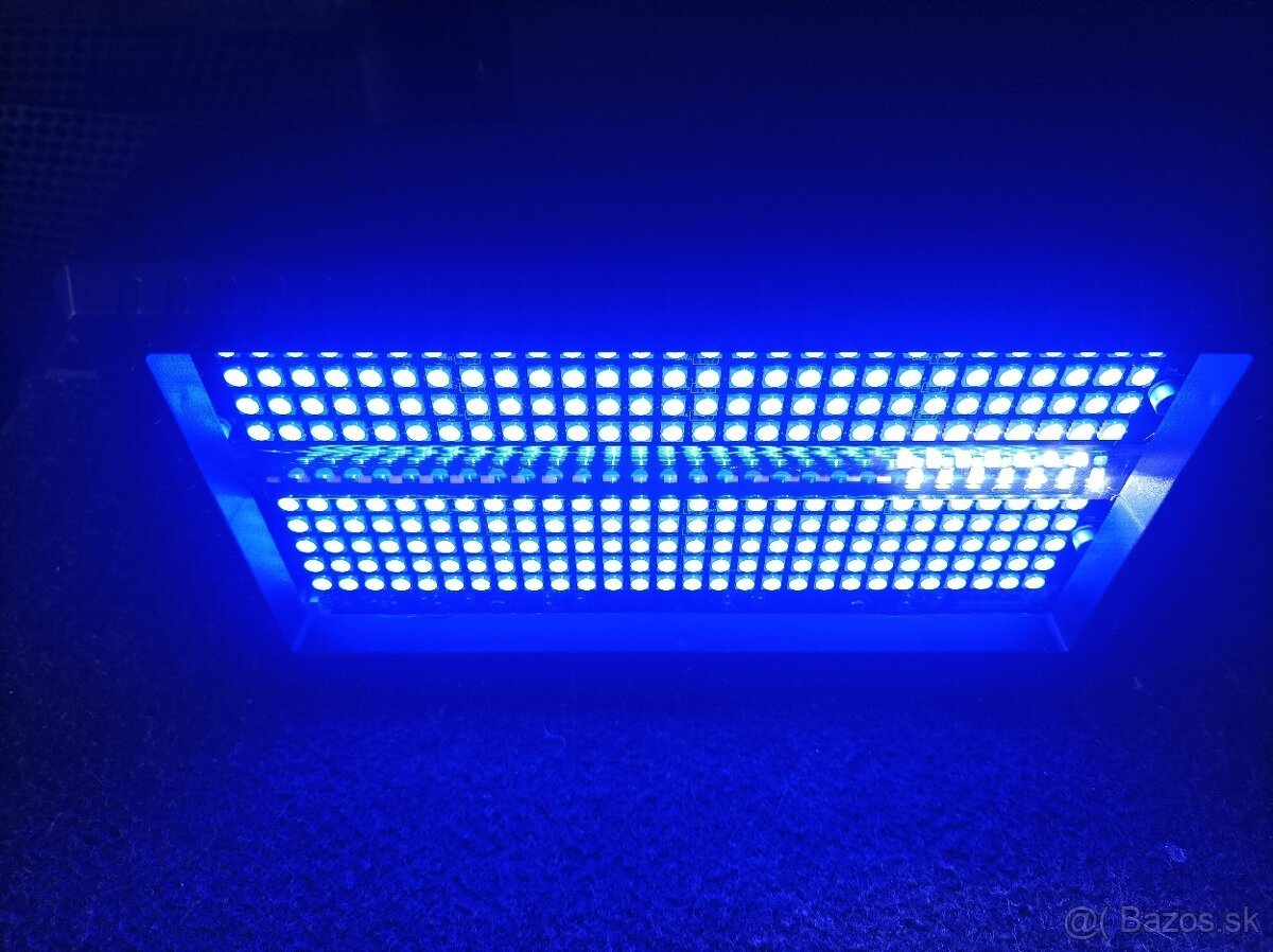 LED svetelný disco efekt