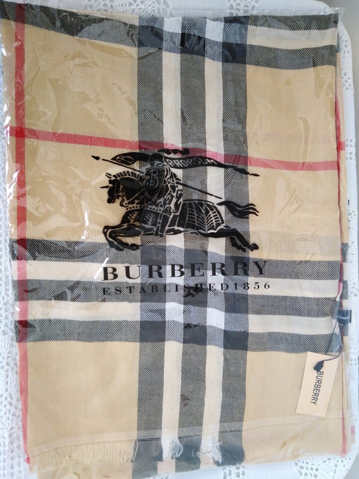 šal Burberry