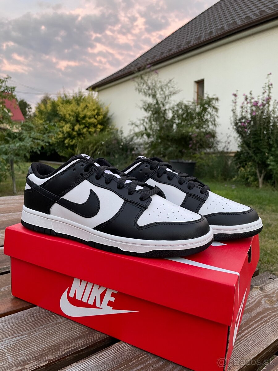 Nike Dunk Low Panda