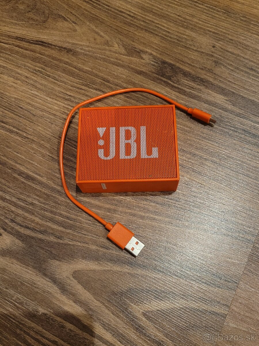 JBL Go 10