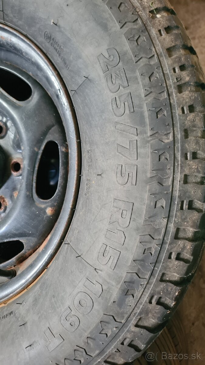 disky 6x139,7 + pneu 235/75 r15