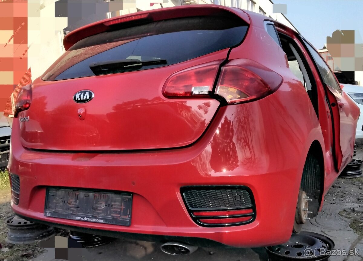 Kia Ceed 1.6 GDi 2016 predám ZADNÝ NÁRAZNÍK, DVERE, G4FD