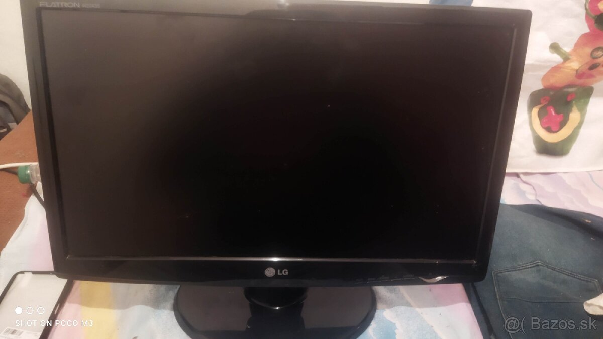 Monitor lg flatron w2243s