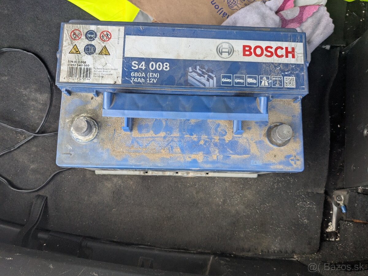 Autobatéria Bosch S4 008 74 Ah 12V