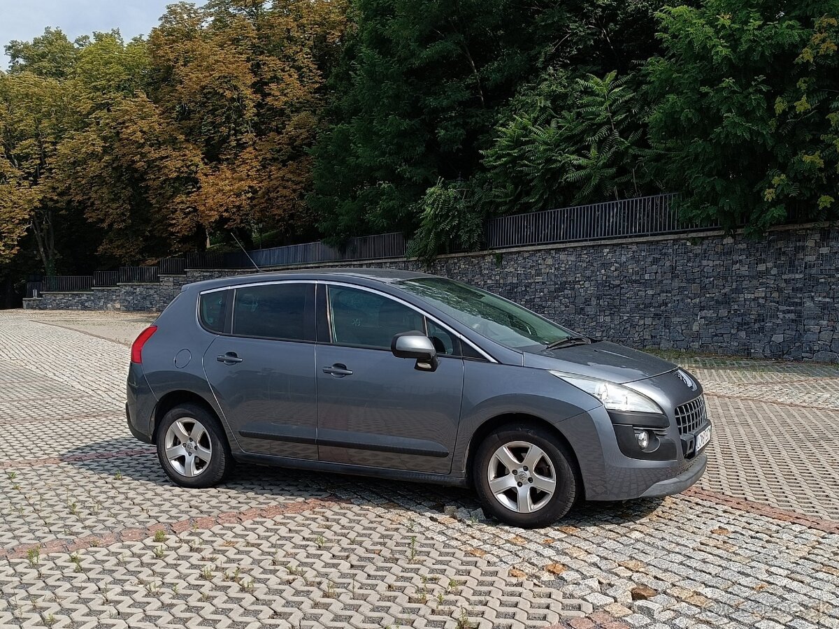 Peugeot 3008 1.6 HDi Automat & Navigácia