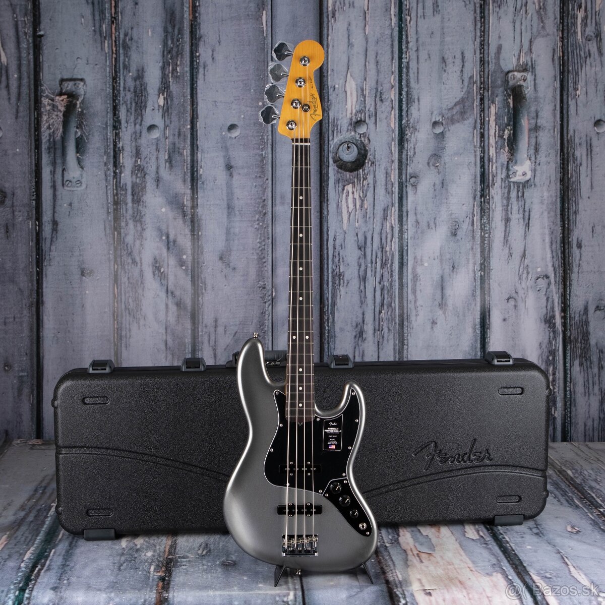 Predam uplne novu Fender Am Pro II Jazz Bass RW MERC