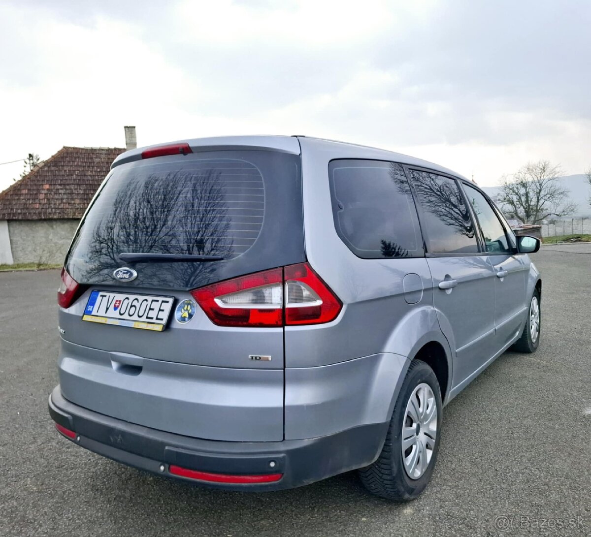 Ponúkam ford galaxy 2.0.85kw Diesel rok 2010