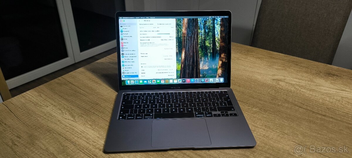 MacBook Air 13 (A2337)