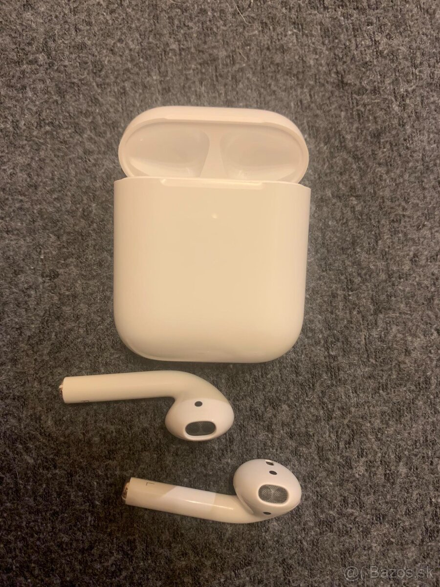 Apple AirPods