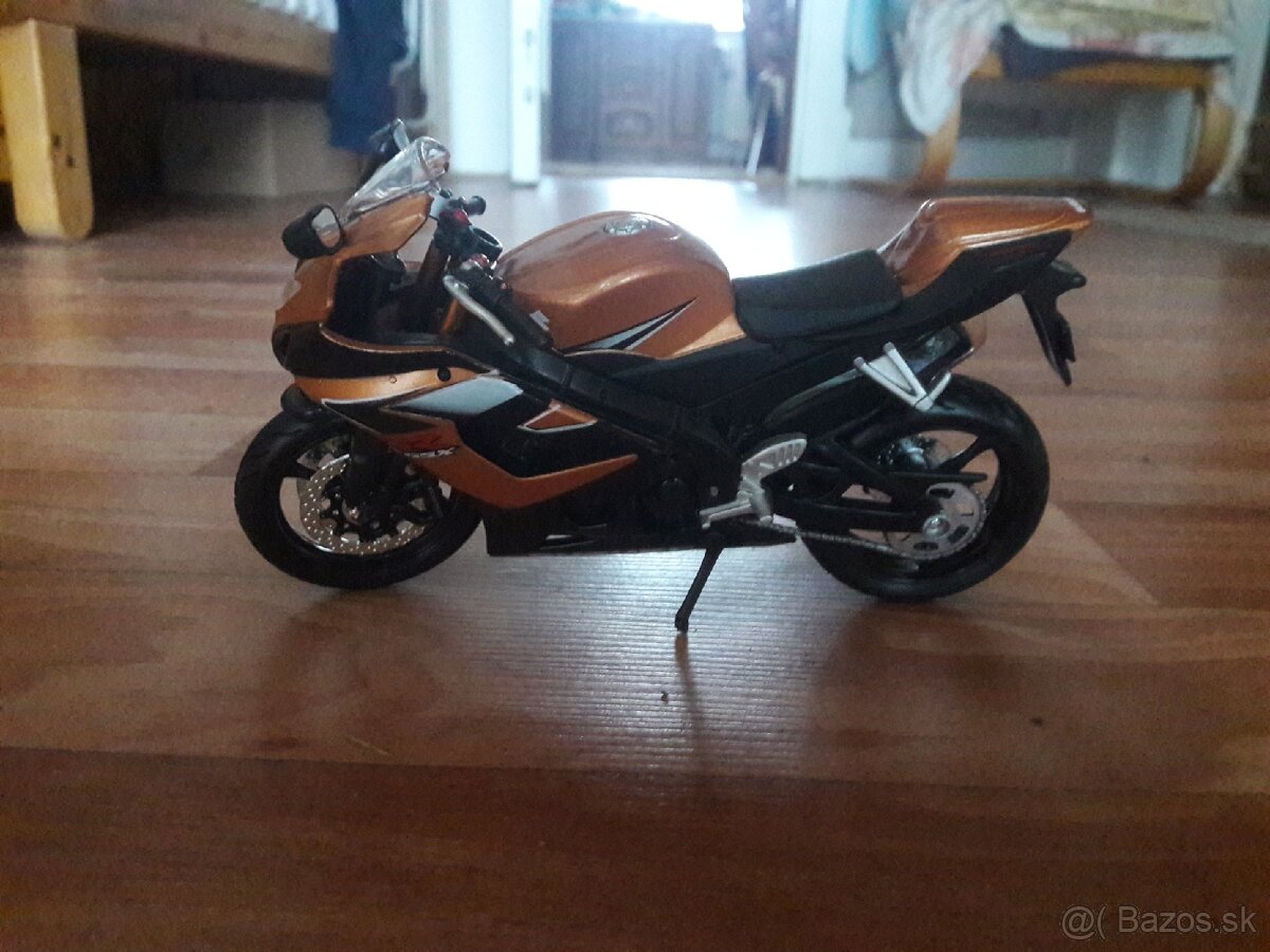 Predaj modelu motorky Suzuki GSX - R 1000