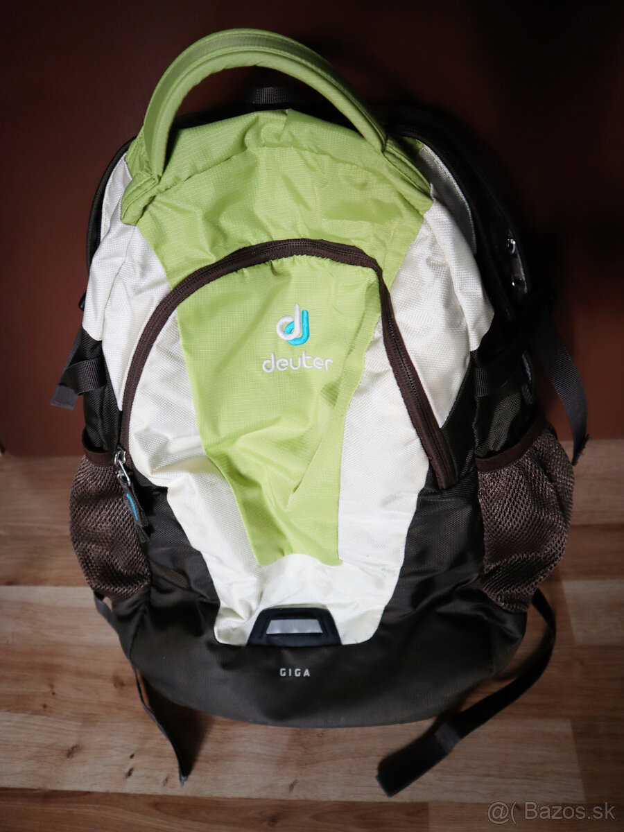 Turisticky batoh Deuter