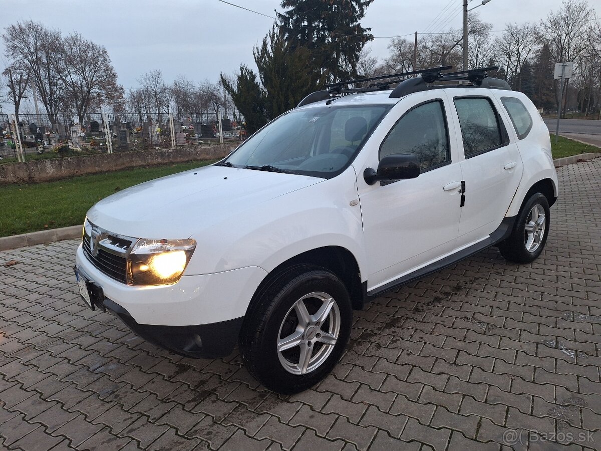 DACIA DUSTER 1,6 BENZÍN 4X4 ROK 2011