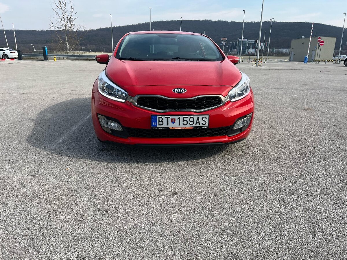 Kia ceed 1,6 GDI Platinum