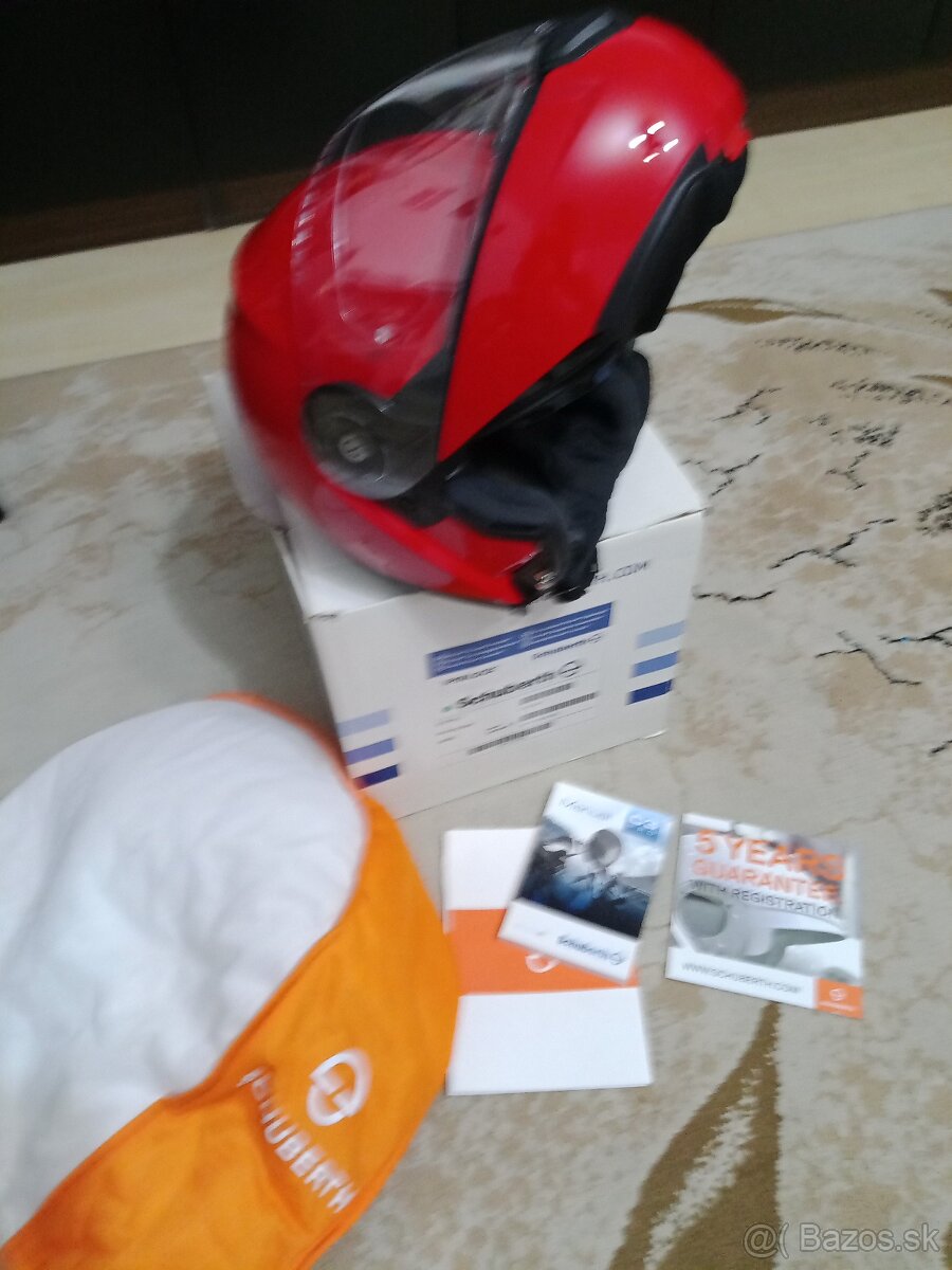 Vyklápacia helma Schuberth