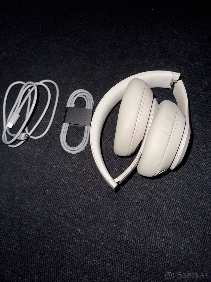 Beats Studio Pro Wireless Sandstone