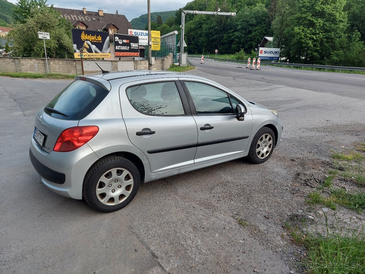 Peugeot 207 1.4 E  54KW Benzín r.v. 2007