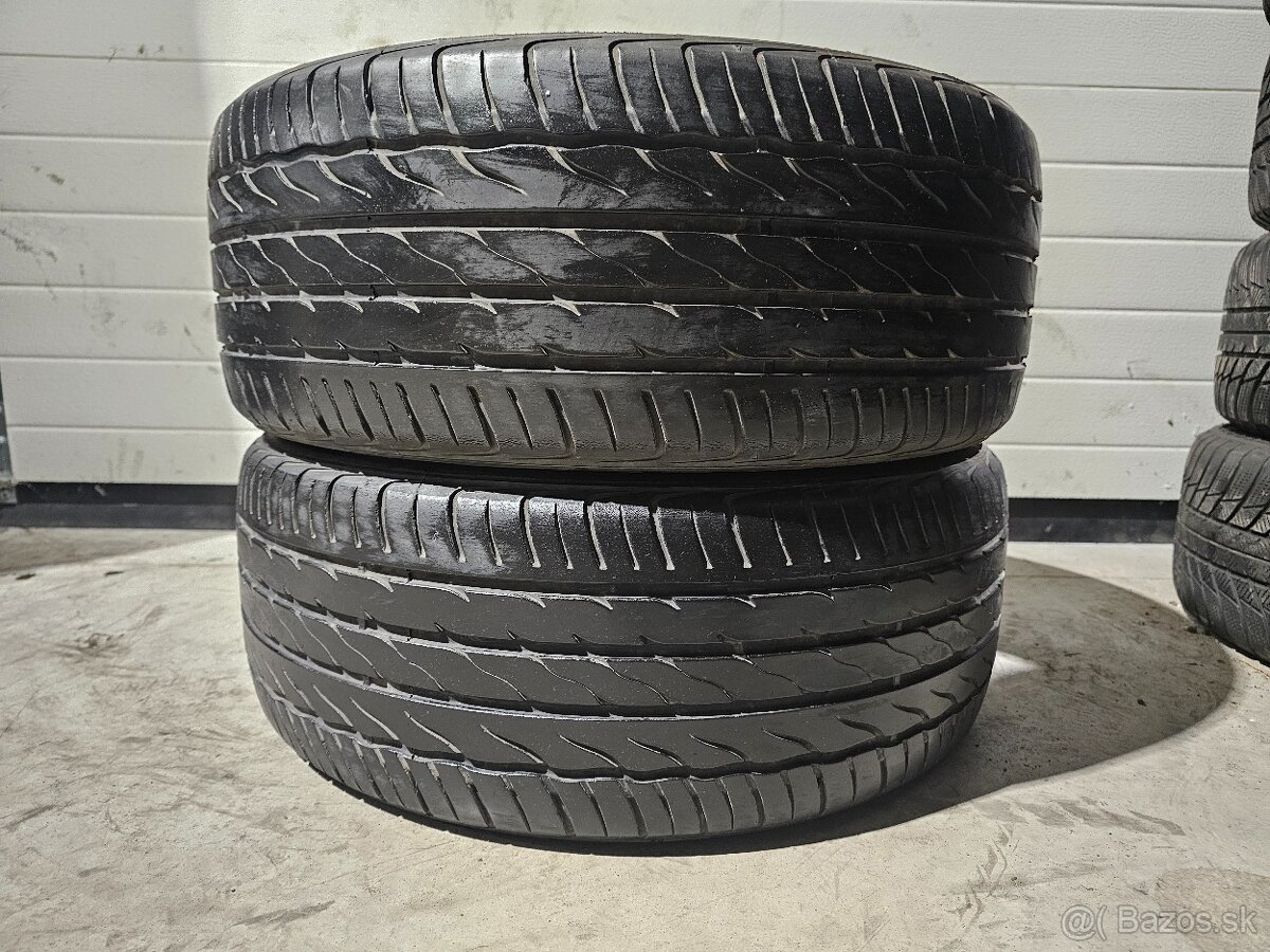 Letné Pneu Landsail 235/45 R18