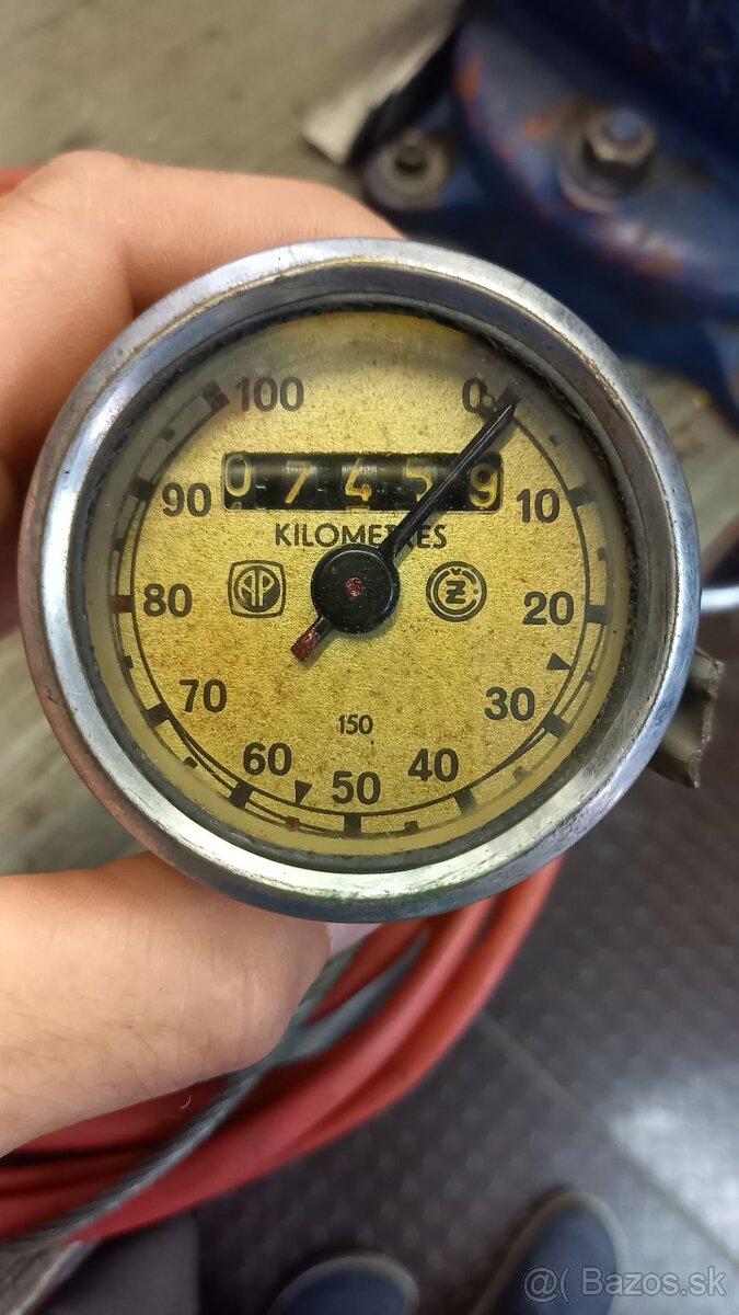 Čz 125 C tachometer.