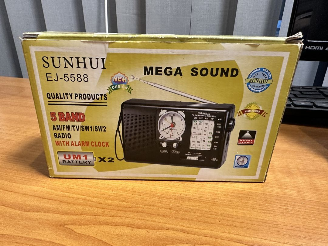 Predam Sunhui EJ-5588 Radio s hodinkami