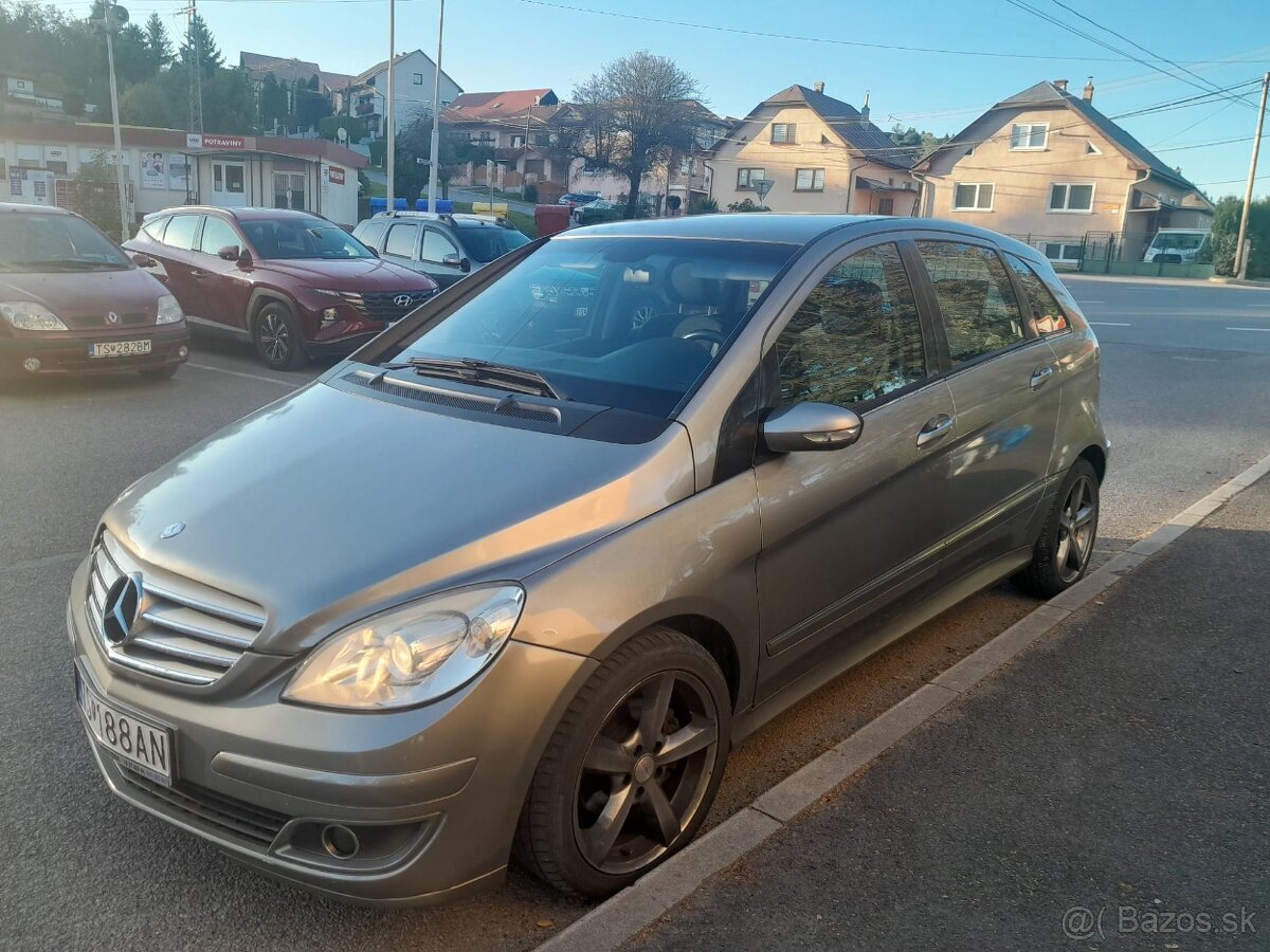 Predám Mercedes B 200