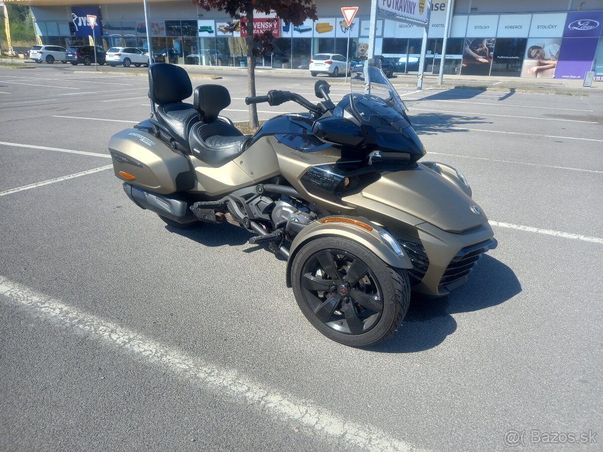 Can-am spyder