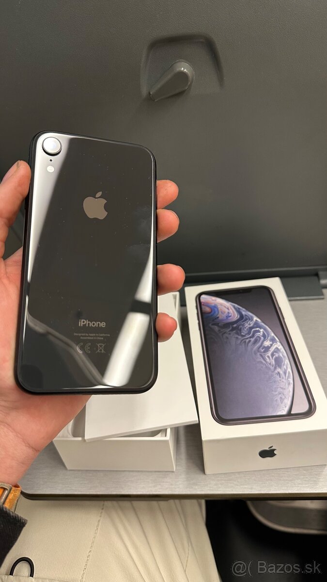 iPhone XR 64gb