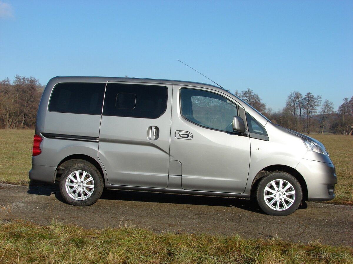 Nissan NV 200.