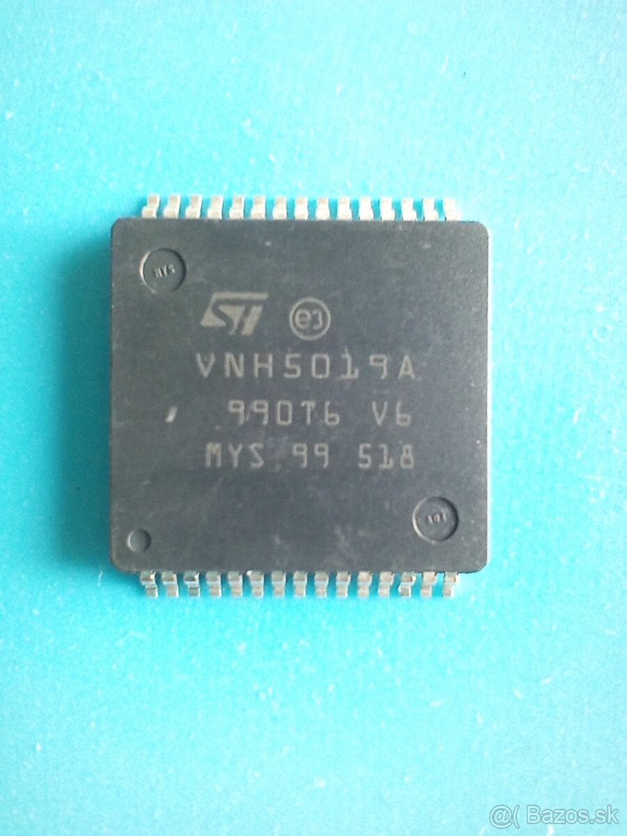 VNH5019A H-bridge, motor driver