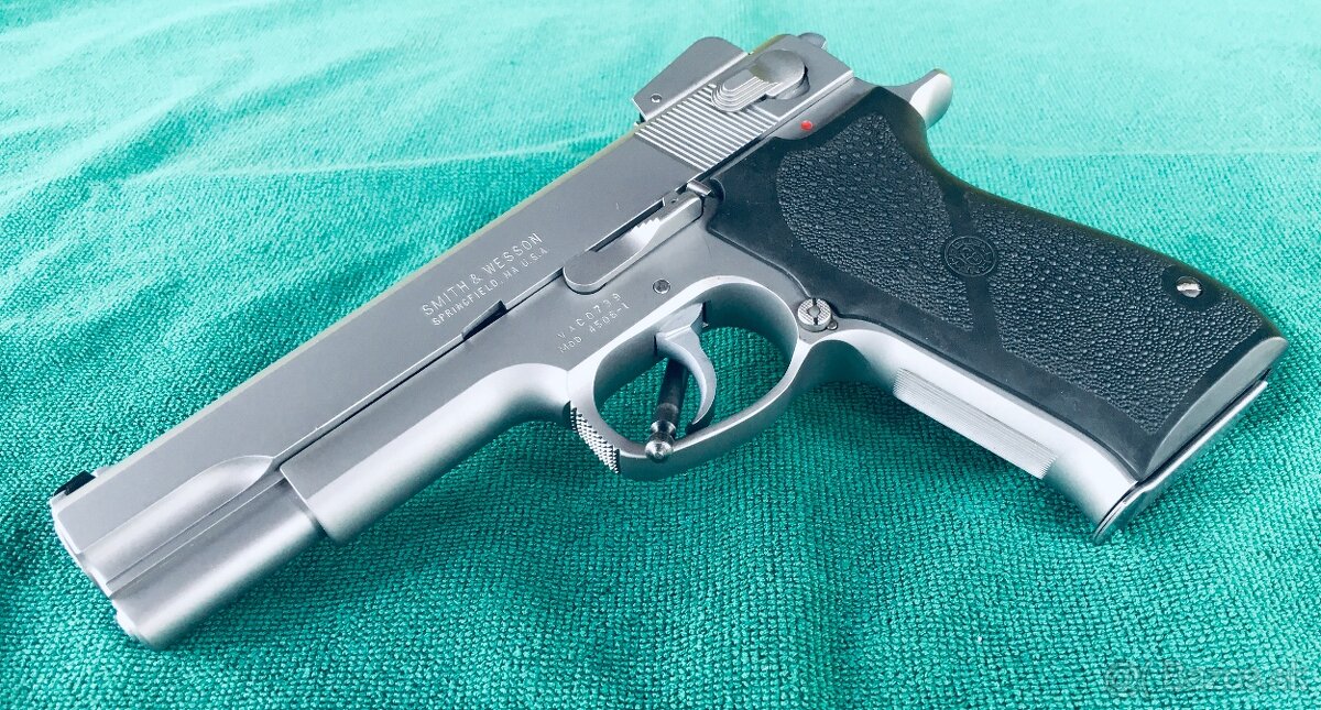 Smith & Wesson .45ACP