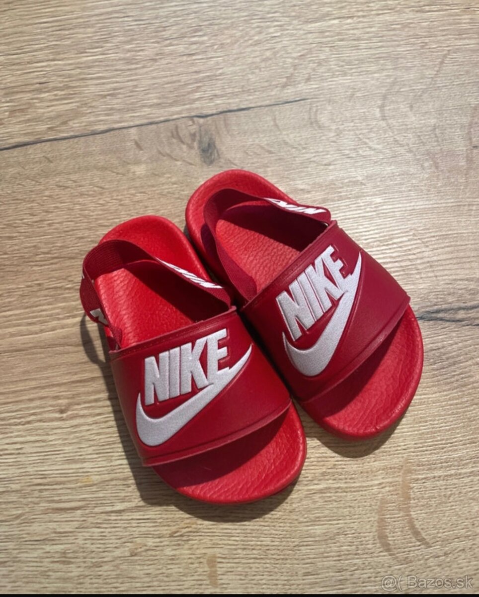 Šľapky nike