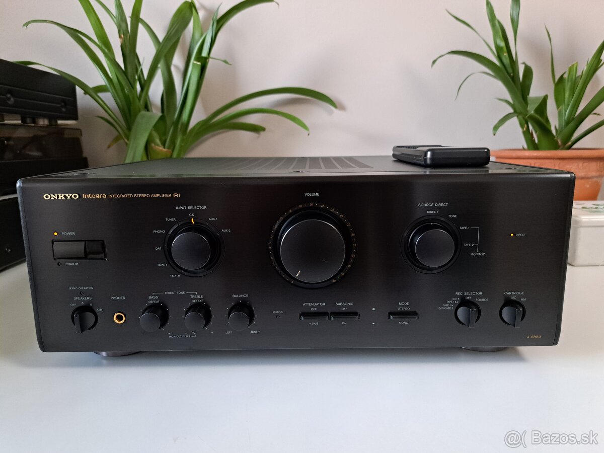 ONKYO Integra A 8850 + DO