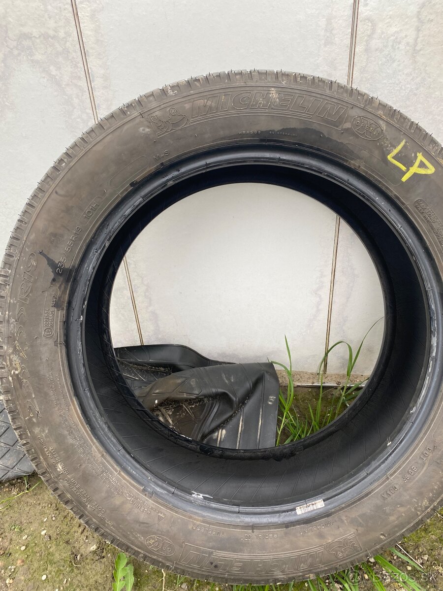 Predam pneu michelin 235/55 r19