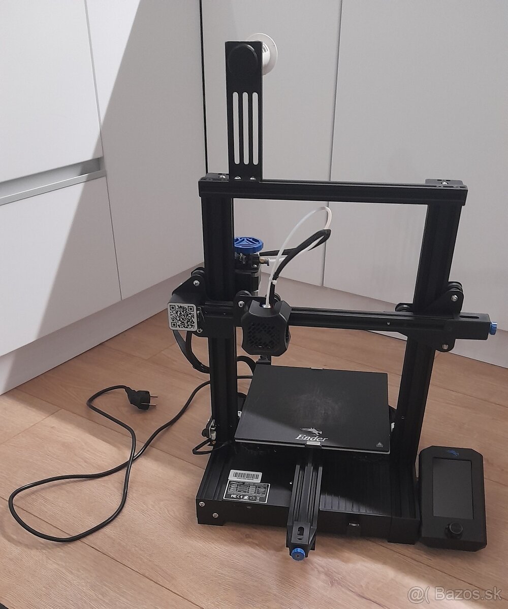 3D tlaciaren Ender 3 V2