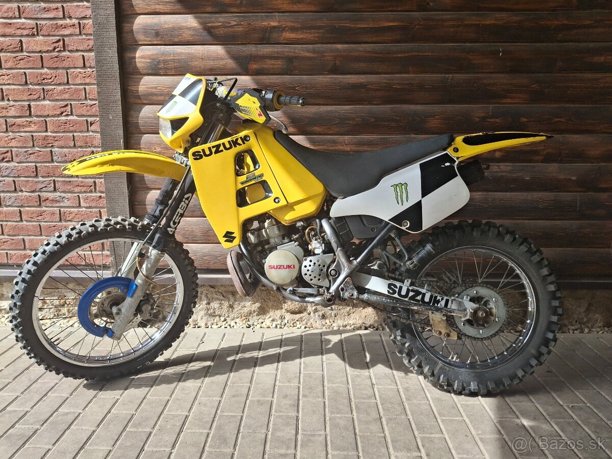 Suzuki TS 125