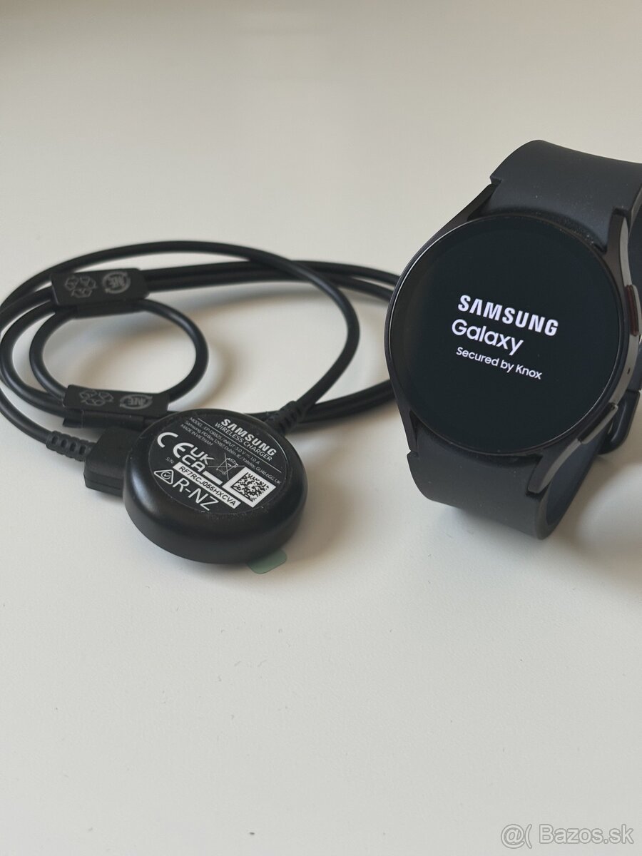 Samsung Galaxy Watch 6 LTE 40mm čierna farba