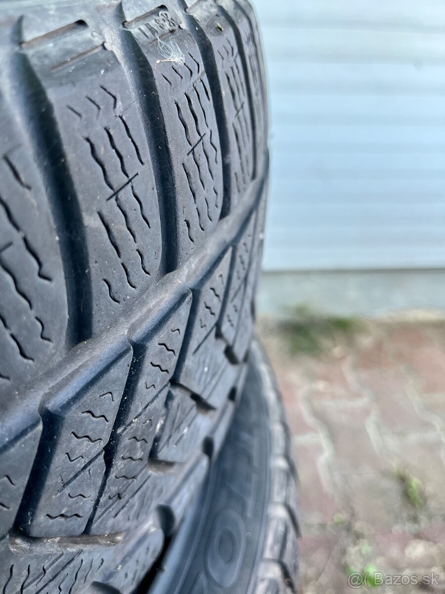 Predám zimné pneumatiky 225/45 r17