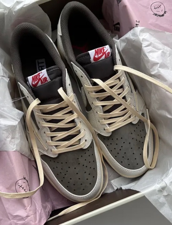 Nike Air Jordan 1 Low OG x Travis Scott “Reverse Mocha”