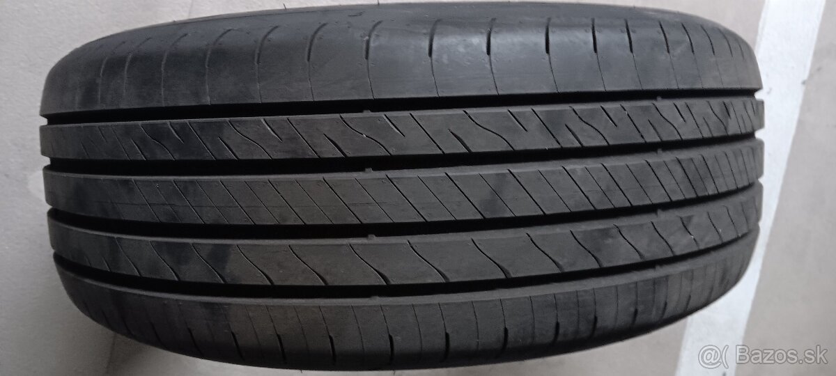 Letné pneumatiky GOODYEAR 215/55 R17 94 W