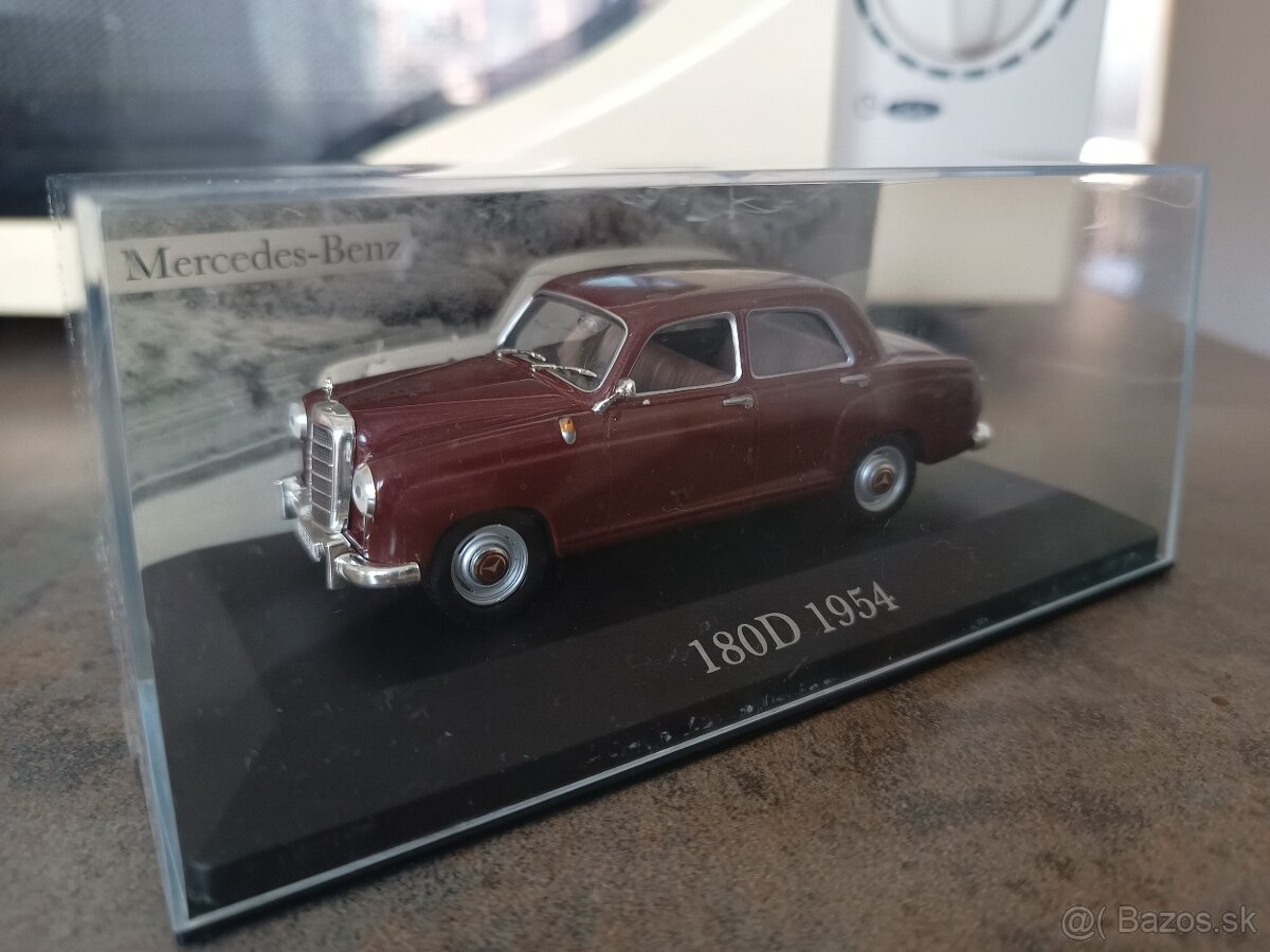 1:43 Mercedes Benz