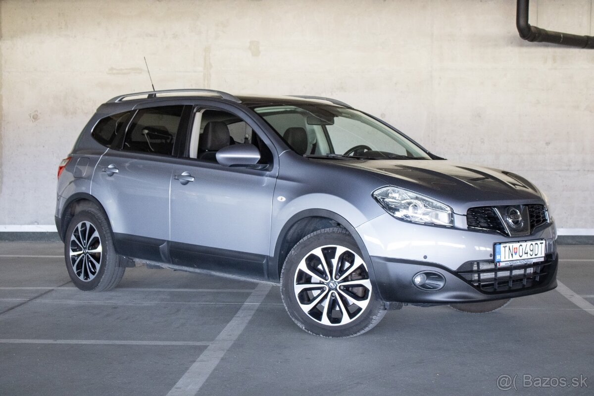 Nissan Qashqai 1.6 dCi Tekna 4x4 7 miest