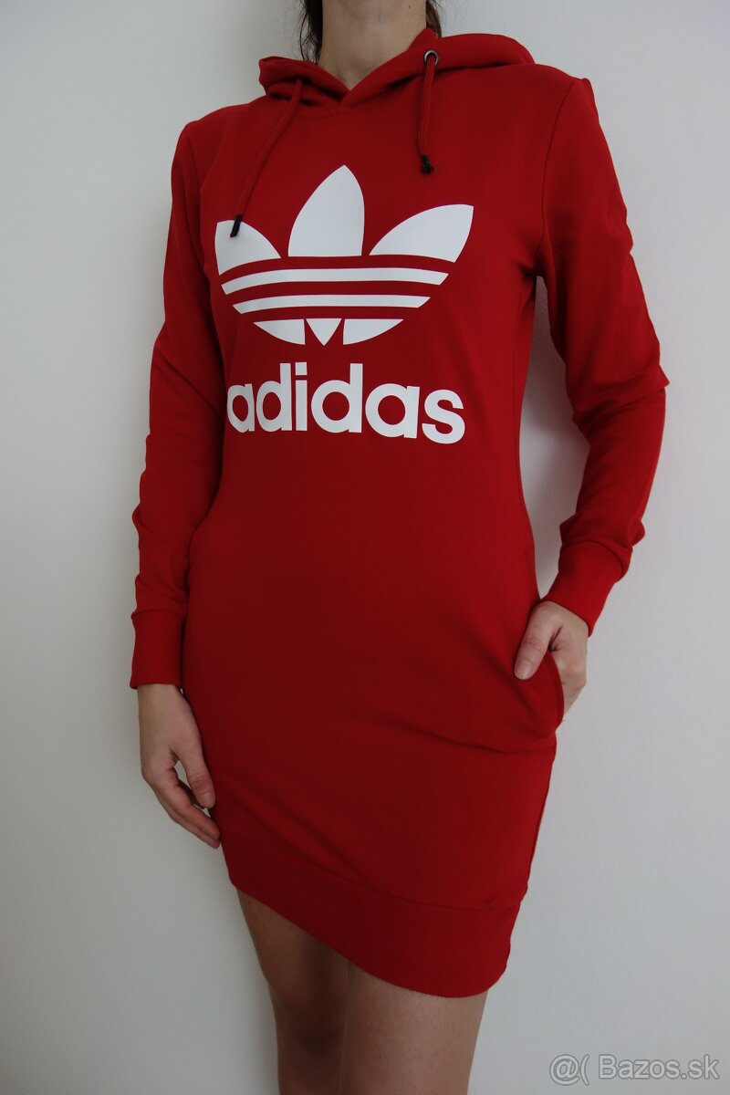 adidas predlzena mikina cervena