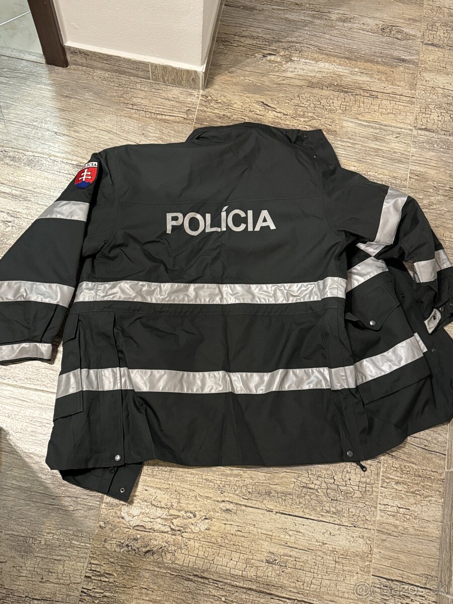 Policajné zimná bunda